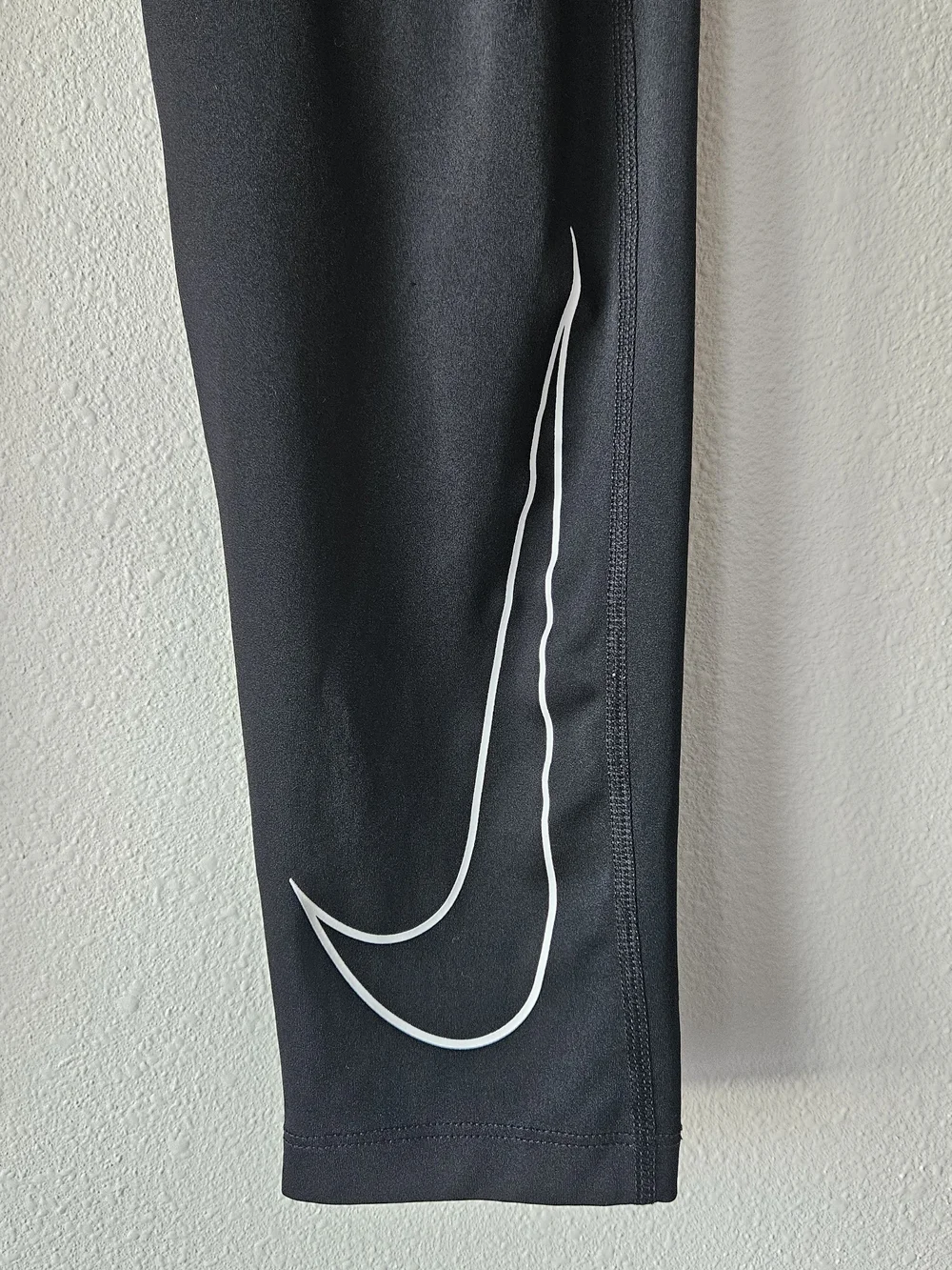 Nike Pro Black Athletic Compression Tights with White Swoosh Size XL